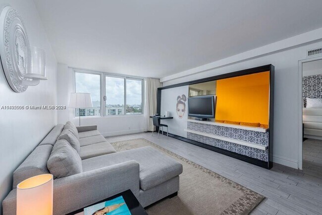 Photo - 1100 West Ave Unit 721