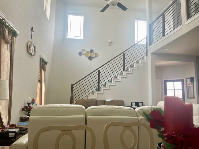 Photo - 1055 Bluebonnet Trl