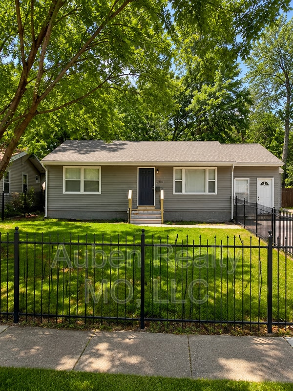 Building Photo - 7416 Montgall Ave