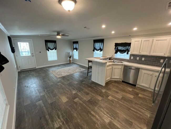 311 Lighthouse Way
