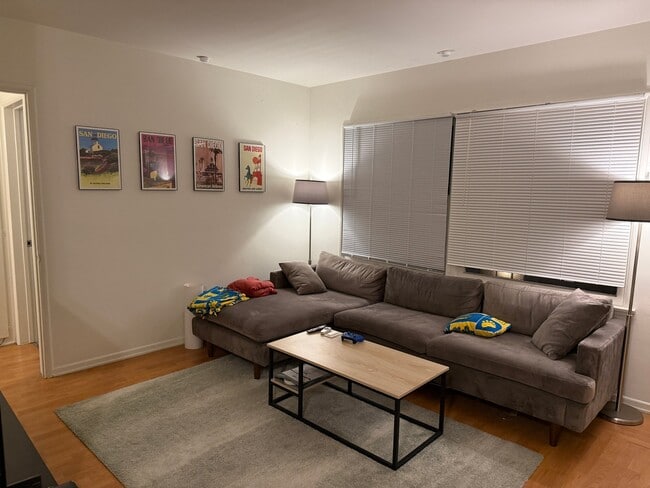 Photo - 3646 Vinton Ave Unidad B