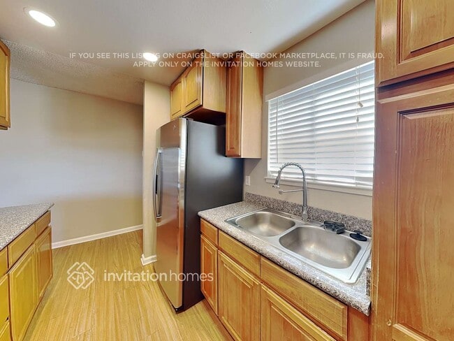 Photo - 4860 Teakwood Dr