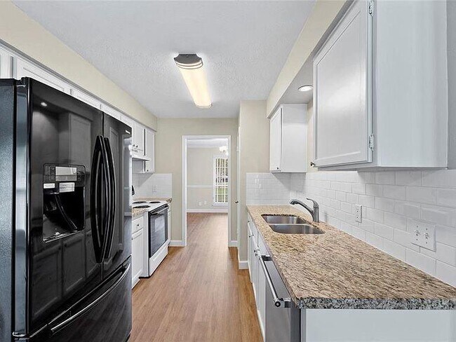 Photo - 254 Coppersmith Dr