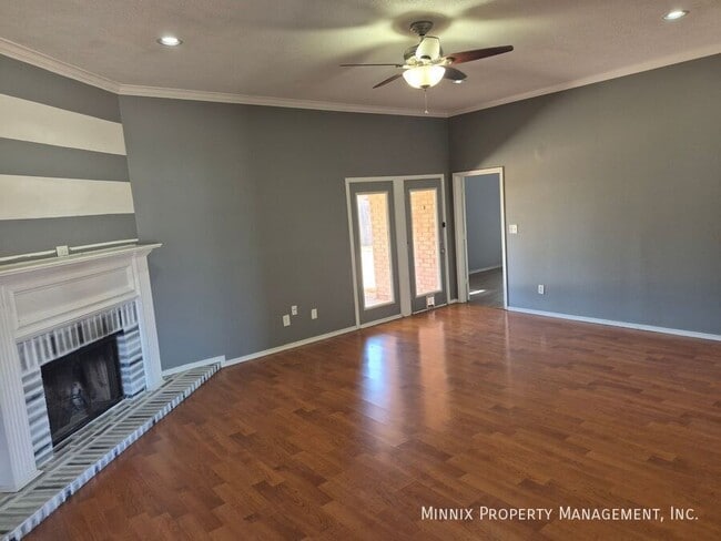 Photo - 1923 76th St