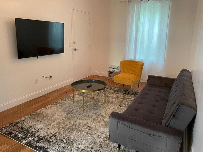 Photo - 1500 Meridian Ave Apartamento