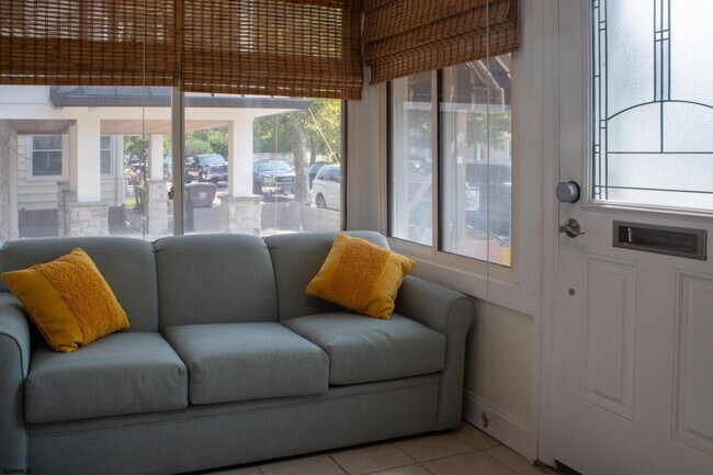 Photo - 115 N Richards Ave