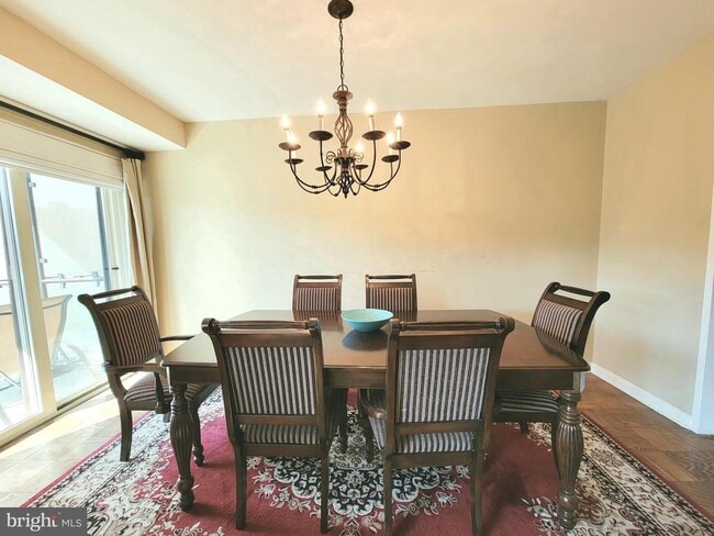 Photo - 4201 Cathedral Ave NW Unit 820E