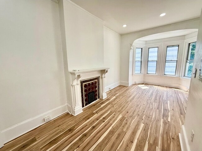 4024 Spring Garden St Unidad B