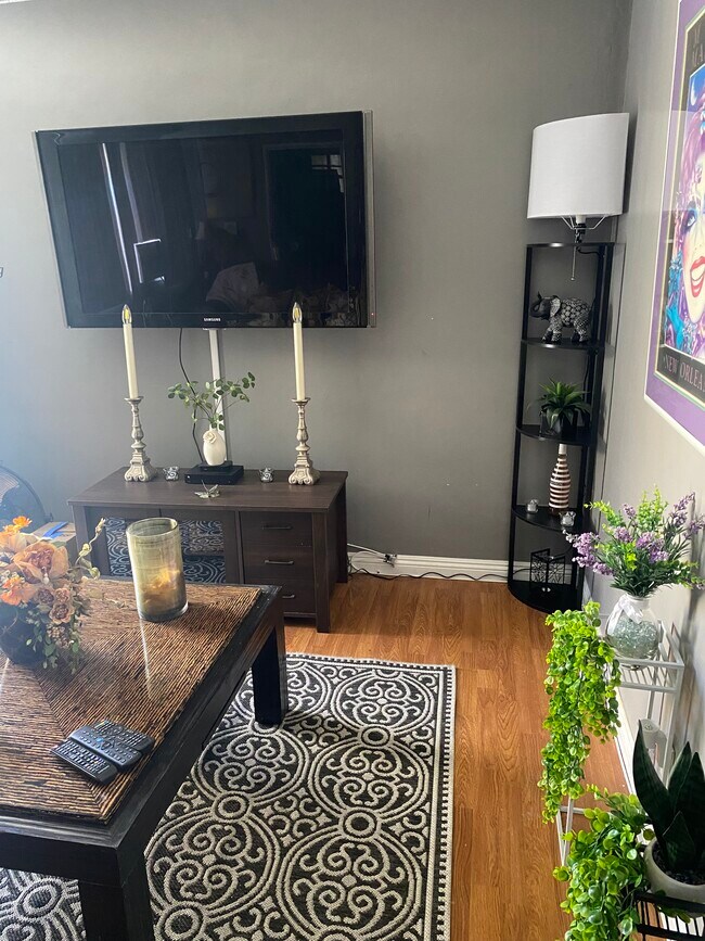 Photo - 1921 Chariton St Unit 2