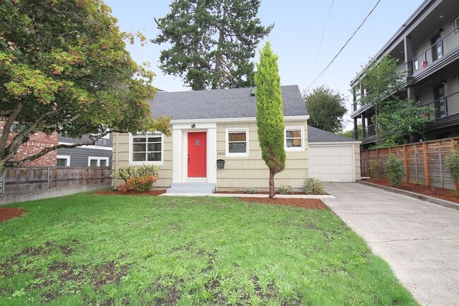 Photo - 6836 N Greenwich Ave House