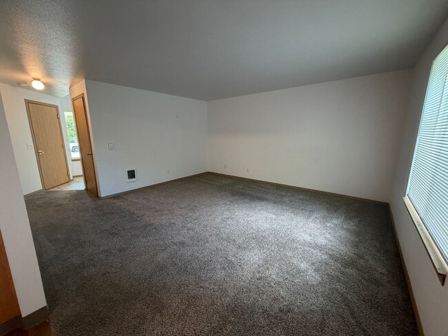 Photo - 187 Unit 461 Ecols St S
