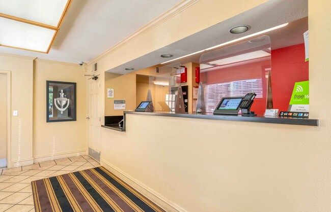Furnished Studio-Portland - Beaverton