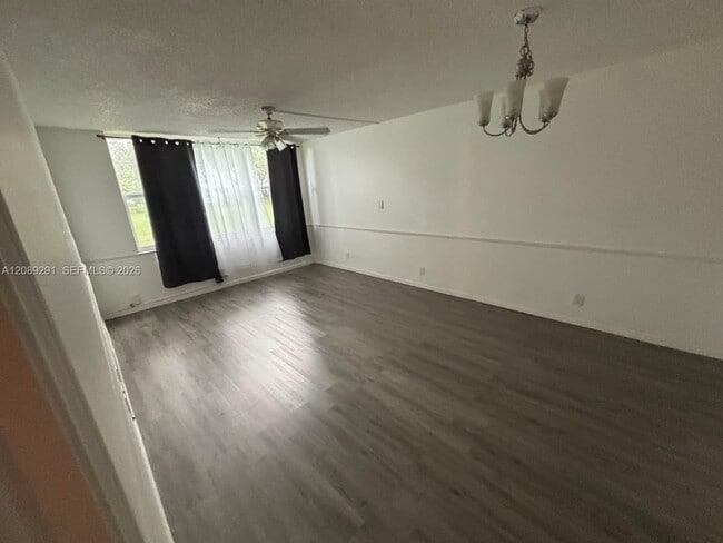 9471 Evergreen Pl Unit 106