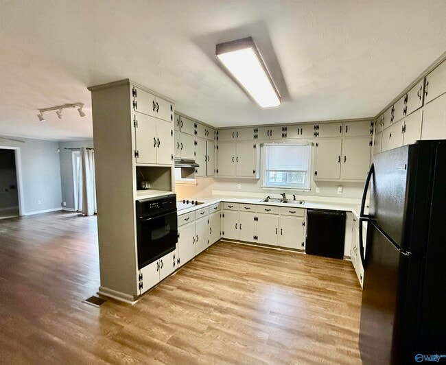 Photo - 804 Hodges St NW