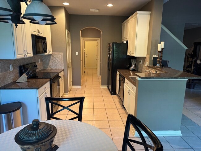 Photo - 1809 Branch Trl