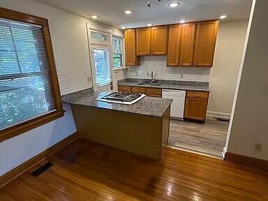 Photo - 3140 Indianola Ave