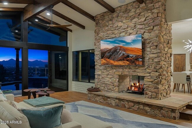 Photo - 6331 E Hummingbird Ln