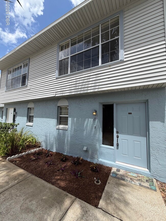 Building Photo - 175 Yorktowne Dr