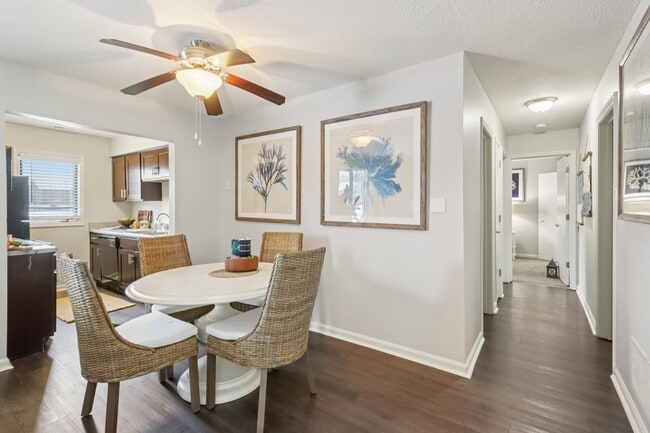 Photo - Northlake Village