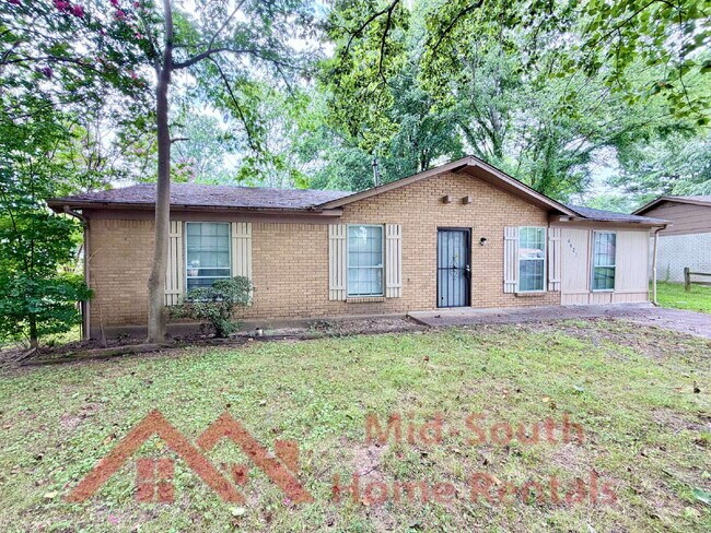 4627 Crystal Springs Dr