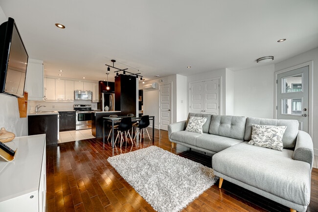 Photo - 3927 Rue Evelyn Unit 3927 Rue Evelyn