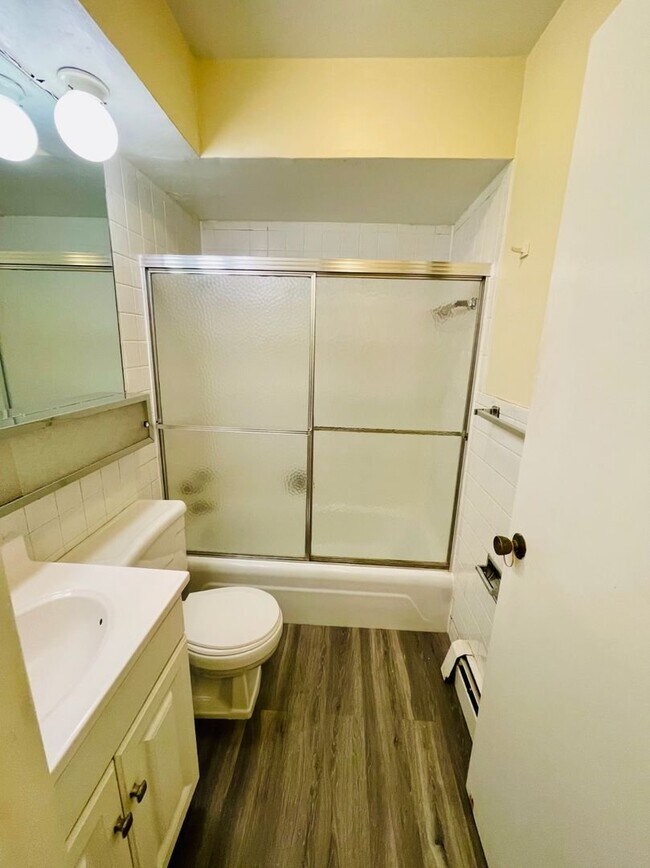 Photo - 535 W Briar Pl Unit 506