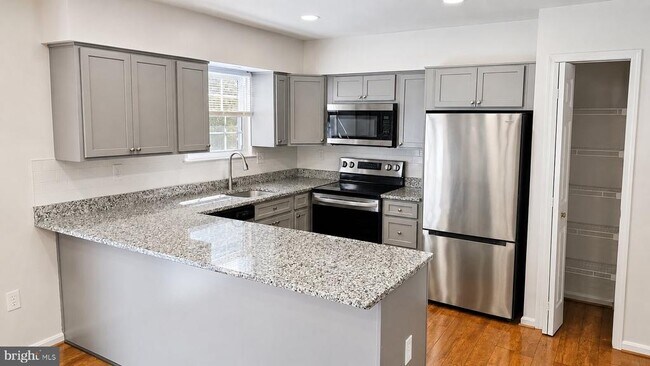 Photo - 1660 Willowwood Ct