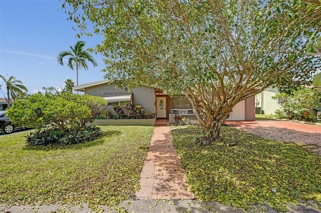 Photo - 1700 N 47th Ave