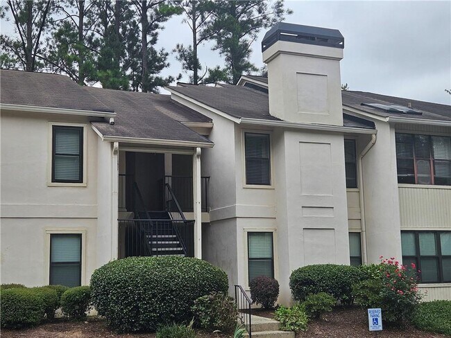 Building Photo - 2520 Huntingdon Chase Rental
