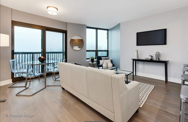 Building Photo - 400 N La Salle Dr Unit 3909