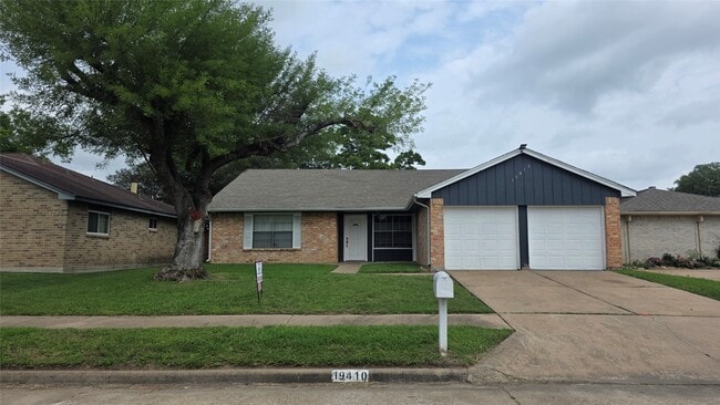 Building Photo - 19410 Westhaven Dr