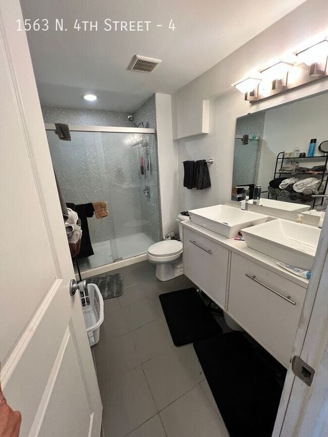 Photo - 1563 N 4th St Unidad 4