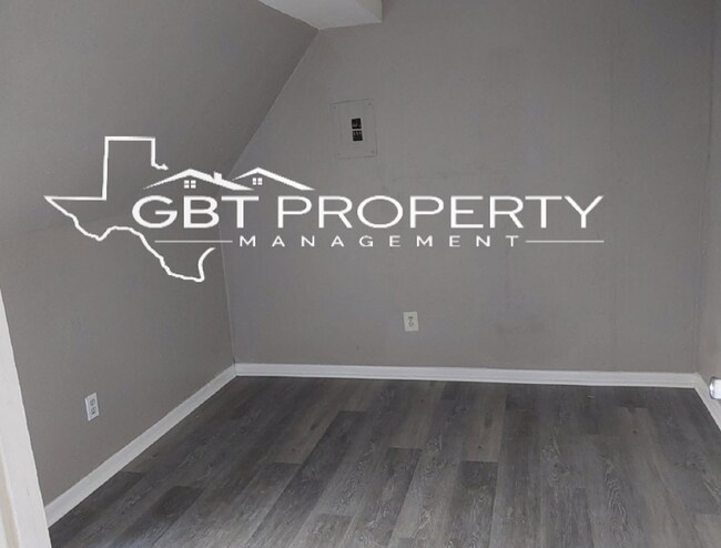 516 W Ave B Unit 3