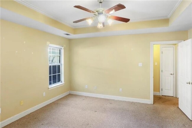 Photo - 122 Woodcrest Dr House