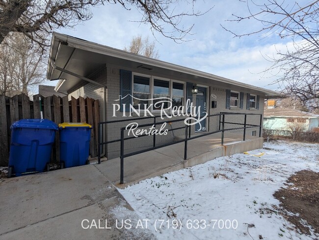 Photo - 2545 Lelaray St