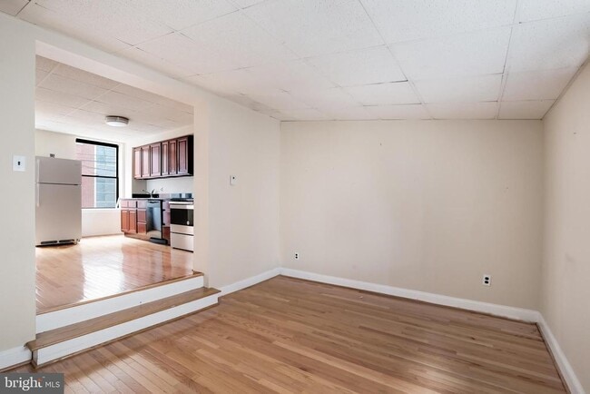 Building Photo - 937 Christian St Unit 2R
