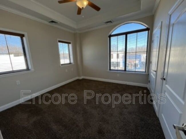 Photo - 510 E Broad St Unit 202