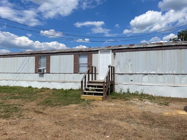 Photo - 665 Old Branch Dr NW