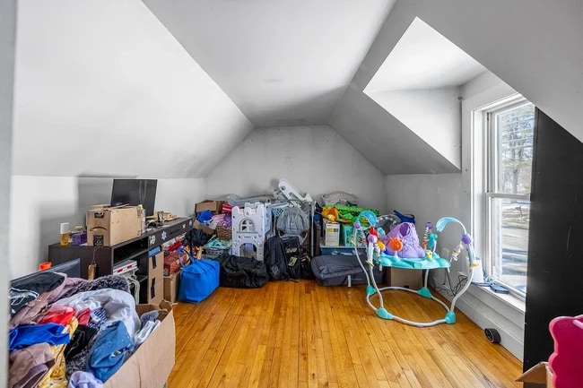 Building Photo - 117 Park St Unit #2