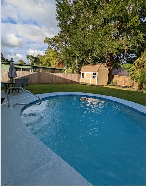 Photo - 1357 Dexter Dr E