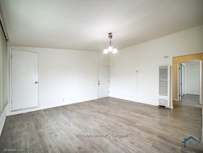 Building Photo - 611 Laura Dr Unit C