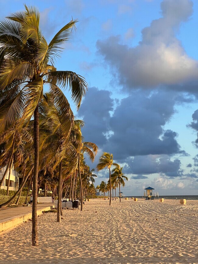 Photo - 2600 S Ocean Dr Unidad 102