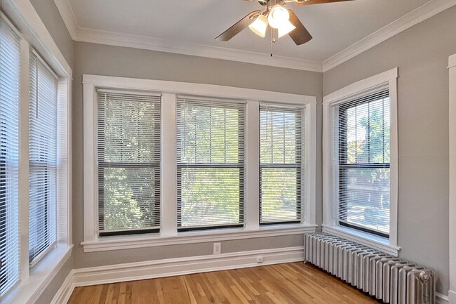 301-313 N. Oak Park Ave.