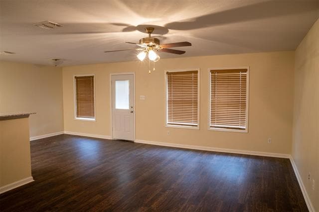 Photo - 1204 Sage Dr