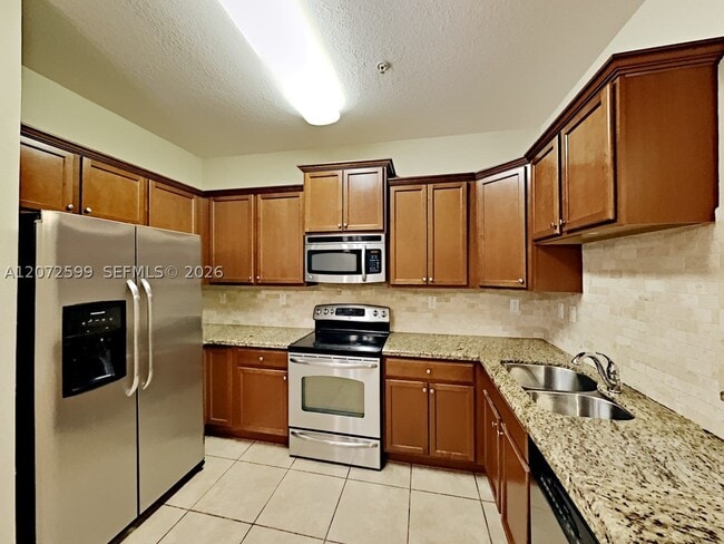 Photo - 167 SW 7th St