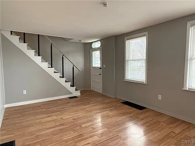 Photo - 261 W 5th St Apartment Unit 1