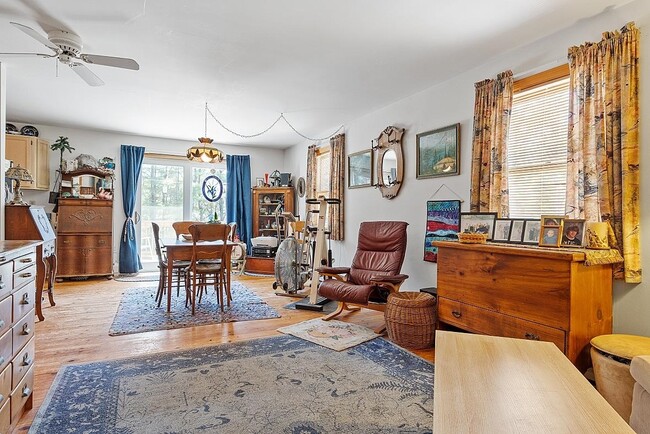 Photo - 1418 Old Homestead Hwy