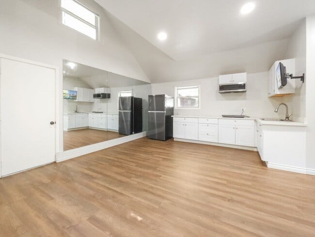 Photo - Charming Studio Near Downtown Bellevue wit...
