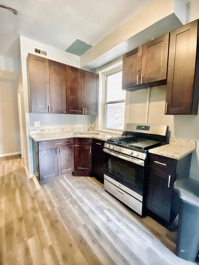 1444 N Talman Ave Unit 2