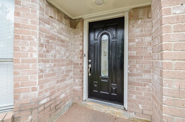 Building Photo - 11818 Spring Grove Dr